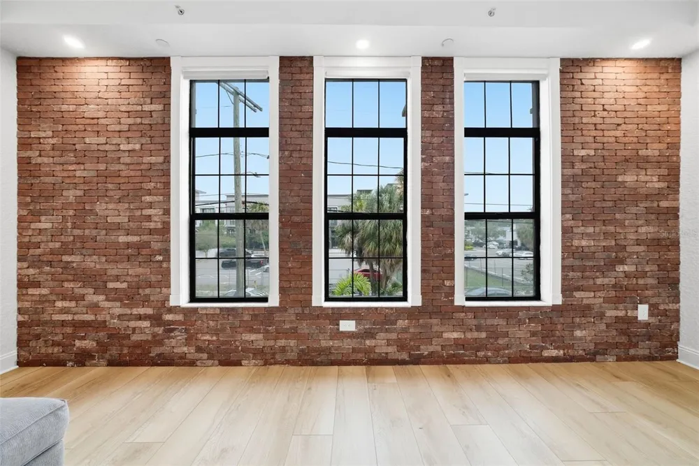 2236 SOHO BAY COURT Tampa, FL 33606