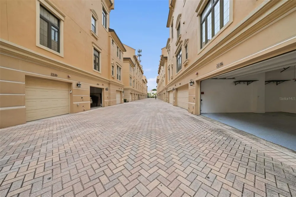 2236 SOHO BAY COURT Tampa, FL 33606