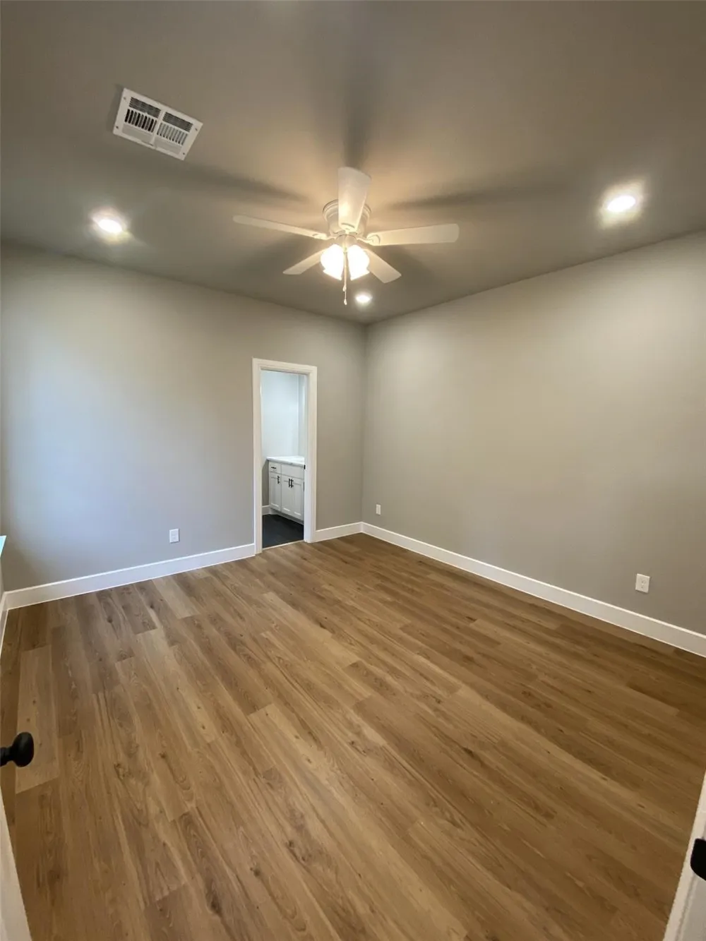 423 W Monterey Street Denison, TX 75020