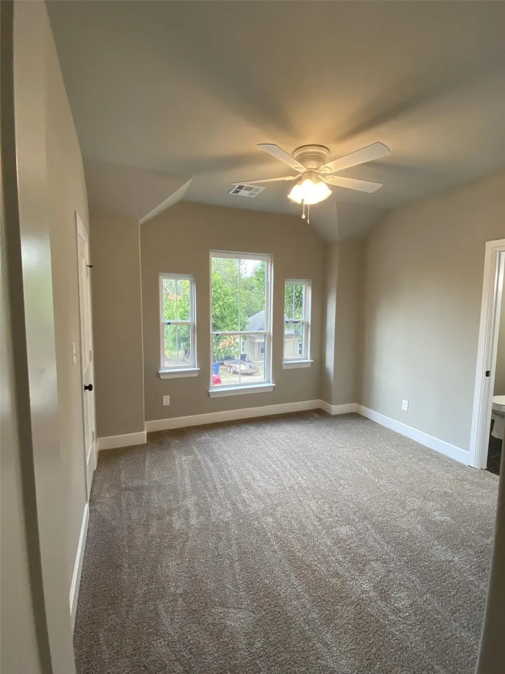 423 W Monterey Street Denison, TX 75020