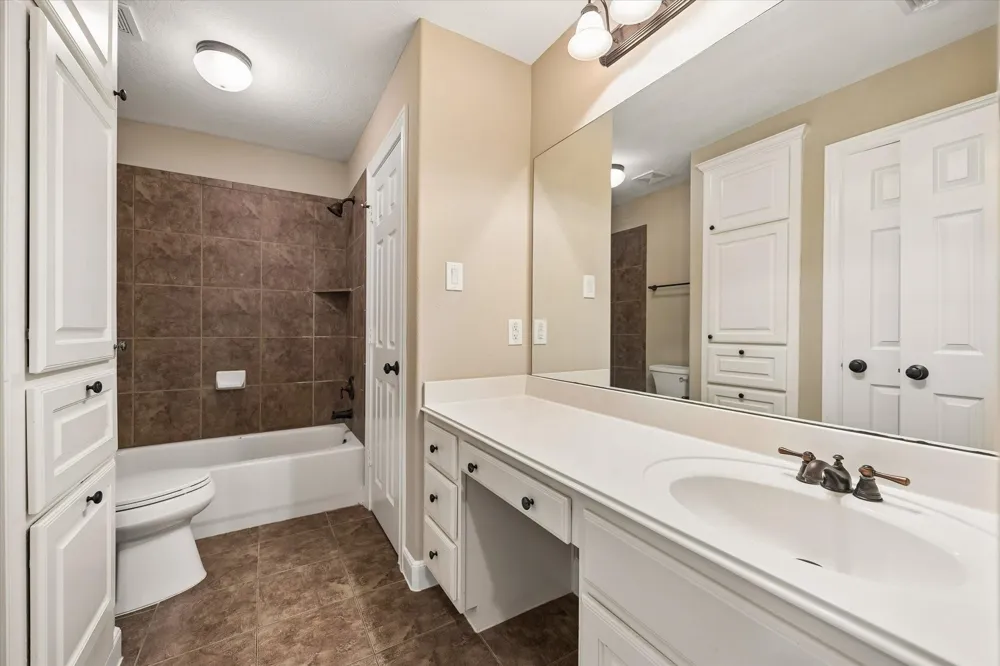 18715 Thomas Shore Drive Cypress, TX 77433