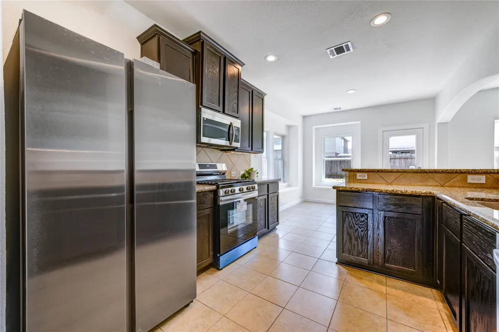 9918 Wood Wind Court Baytown, TX 77521