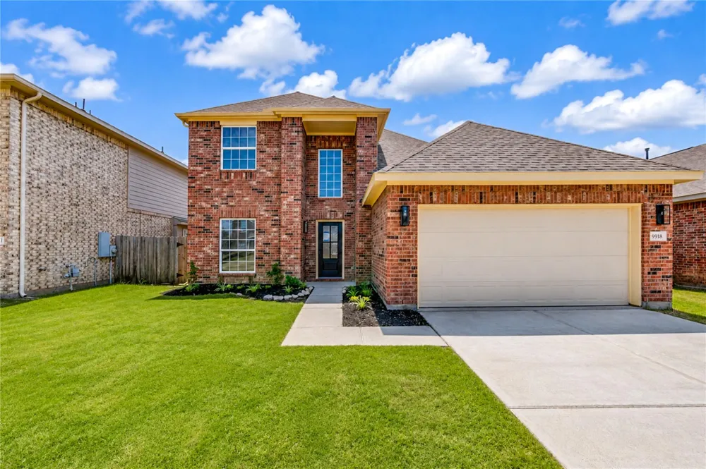 9918 Wood Wind Court Baytown, TX 77521