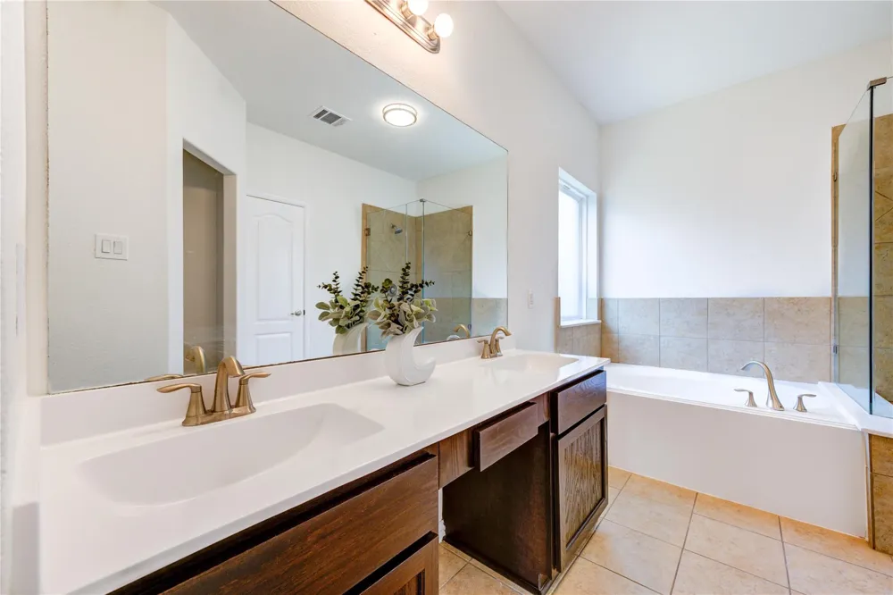 9918 Wood Wind Court Baytown, TX 77521