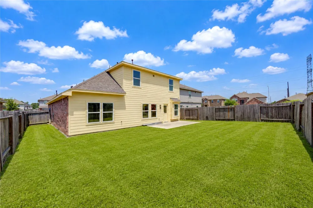 9918 Wood Wind Court Baytown, TX 77521