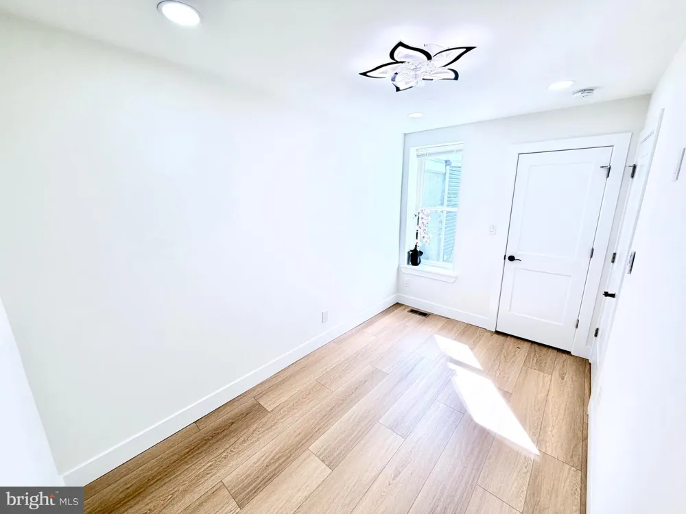 2618 7TH STREET Philadelphia, PA 19133