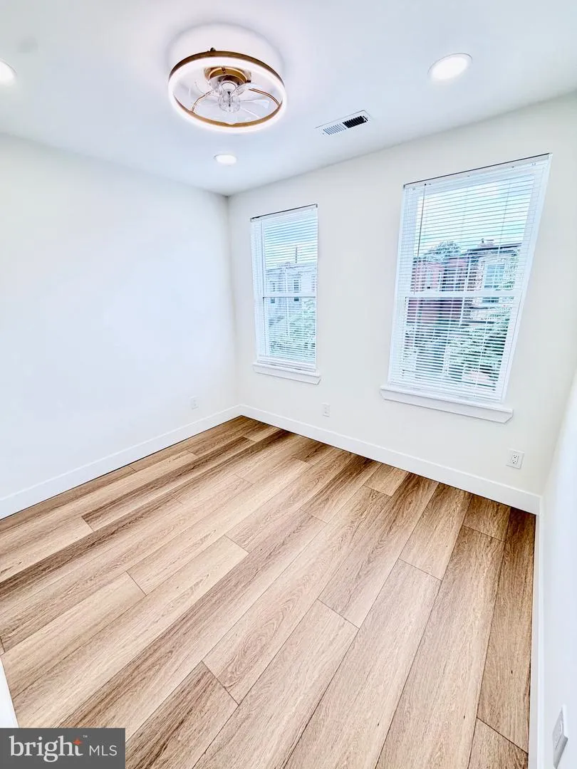2618 7TH STREET Philadelphia, PA 19133