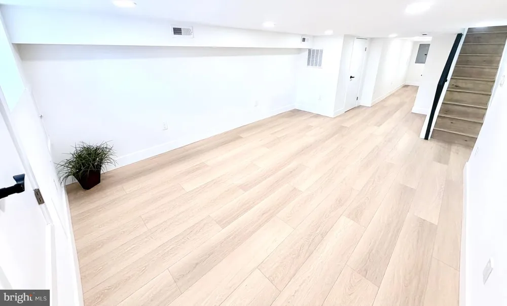 2618 7TH STREET Philadelphia, PA 19133