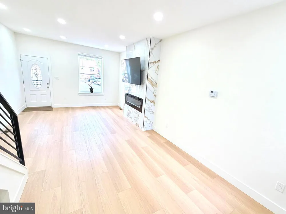 2618 7TH STREET Philadelphia, PA 19133