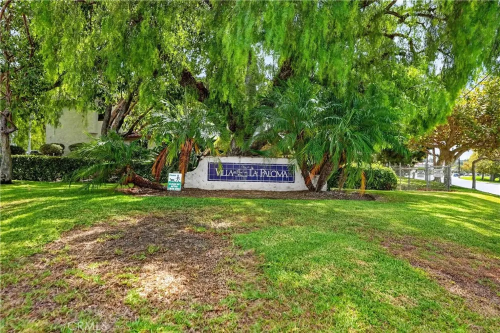 4609 E Via La Paloma #7 Orange, CA 92869