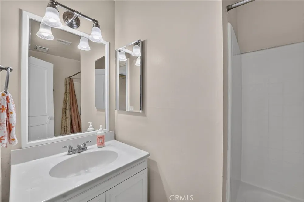 4609 E Via La Paloma #7 Orange, CA 92869