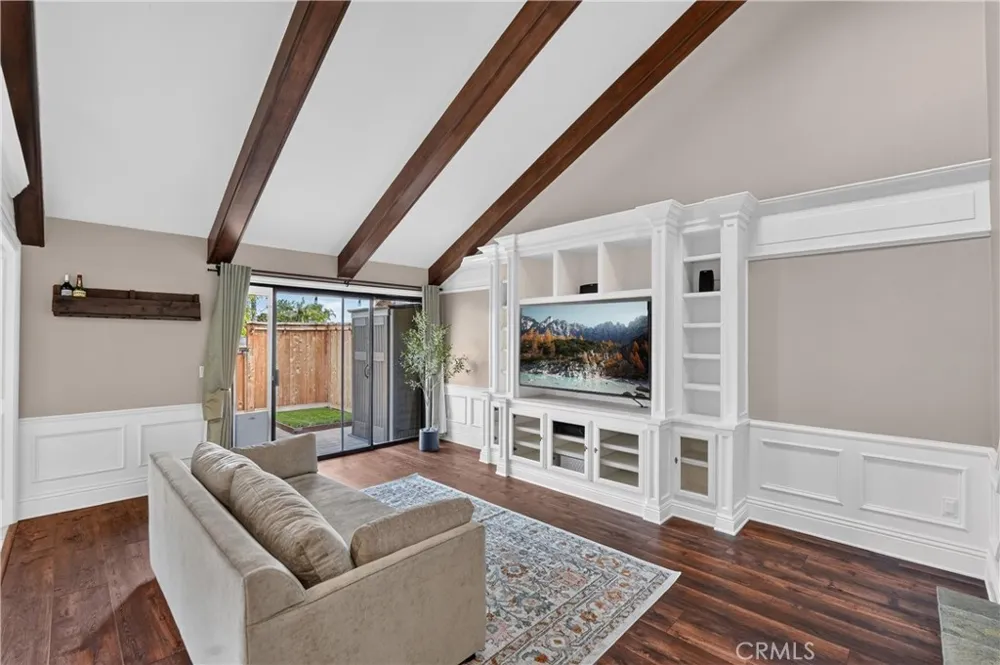 4609 E Via La Paloma #7 Orange, CA 92869