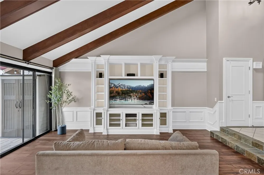 4609 E Via La Paloma #7 Orange, CA 92869