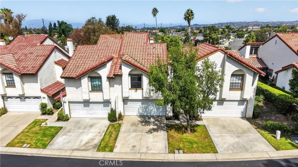 4609 E Via La Paloma #7 Orange, CA 92869