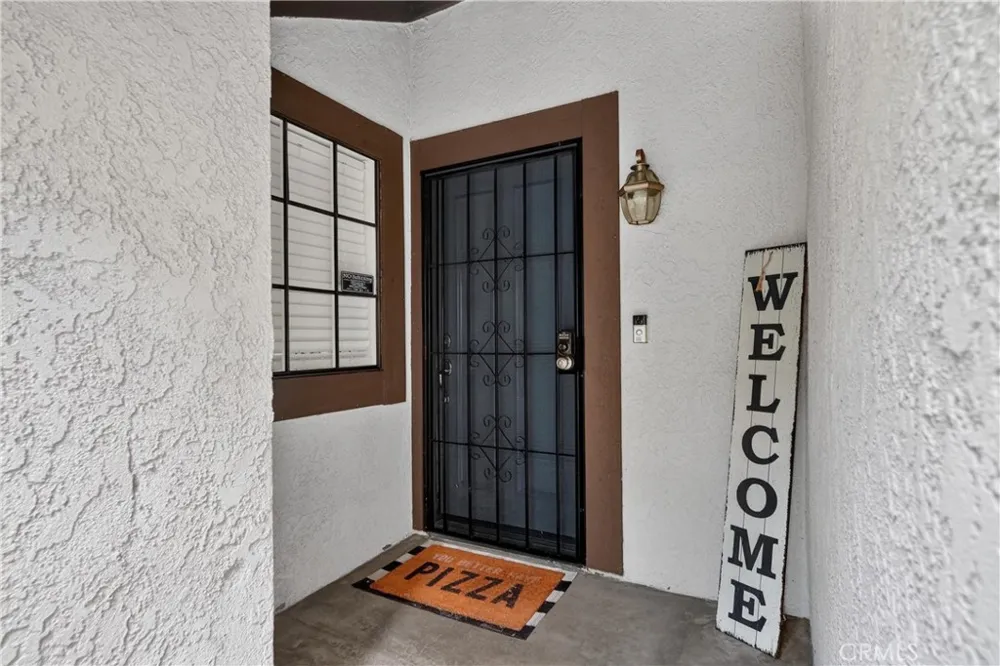 4609 E Via La Paloma #7 Orange, CA 92869