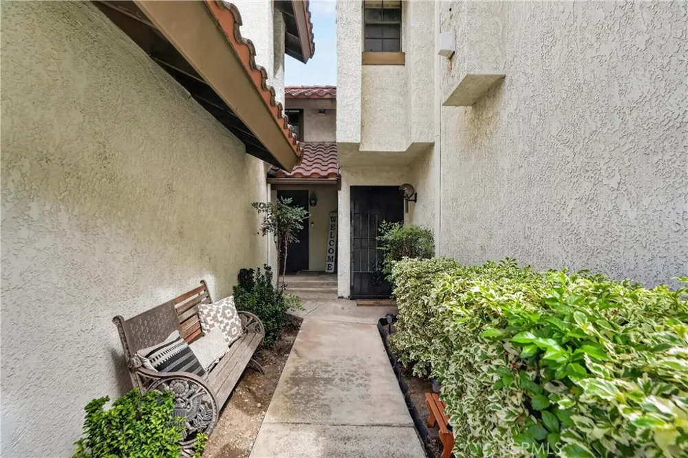 4609 E Via La Paloma #7 Orange, CA 92869