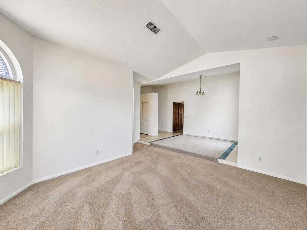 68412 Descanso Circle Cathedral City, CA 92234