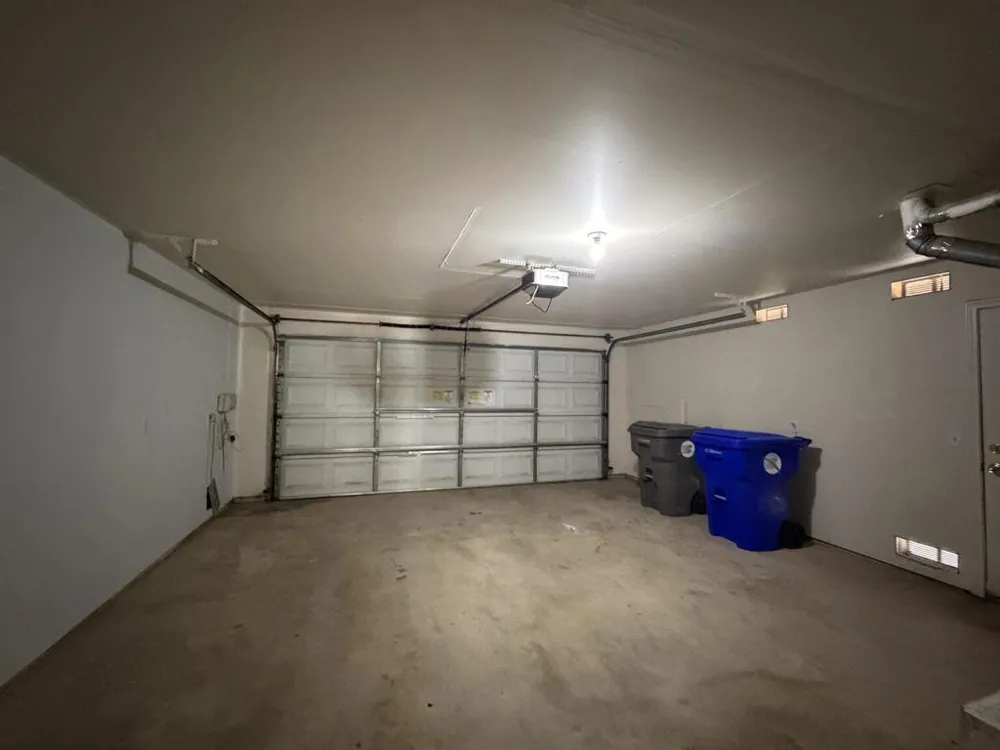 68412 Descanso Circle Cathedral City, CA 92234