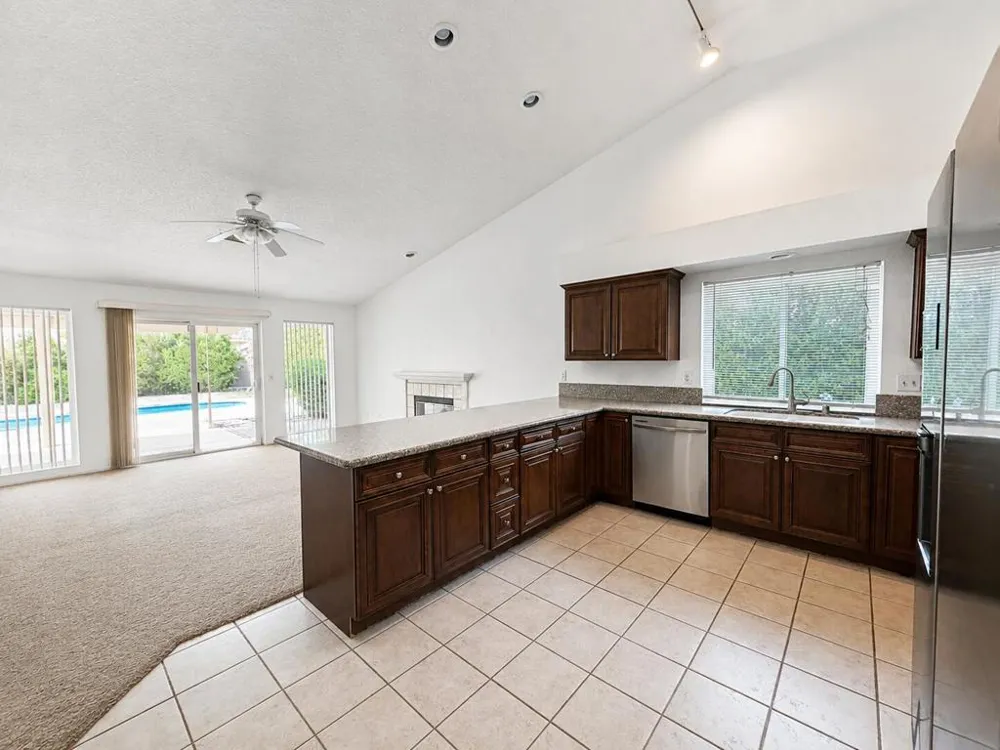 68412 Descanso Circle Cathedral City, CA 92234