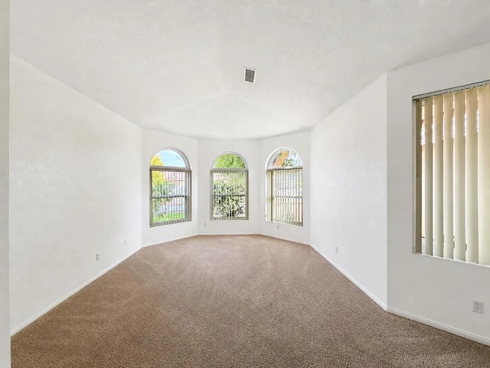 68412 Descanso Circle Cathedral City, CA 92234