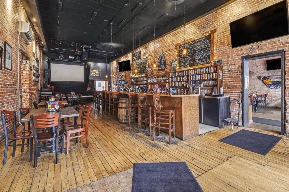 111107 W Ludington Avenue Ludington, MI 49431