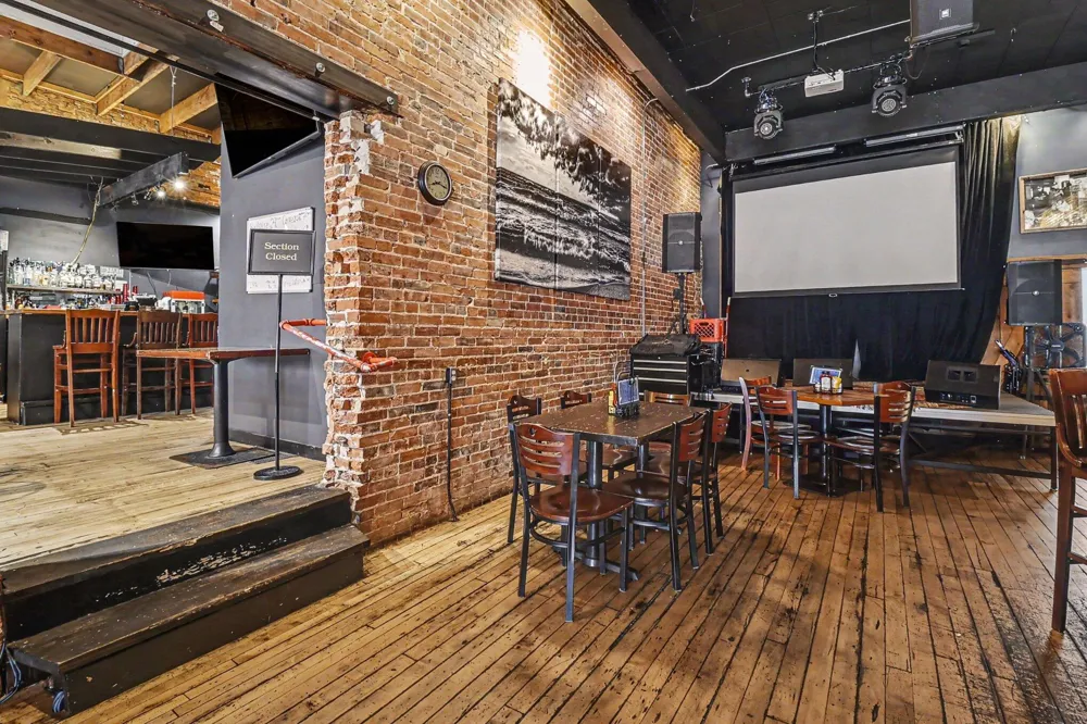 111107 W Ludington Avenue Ludington, MI 49431