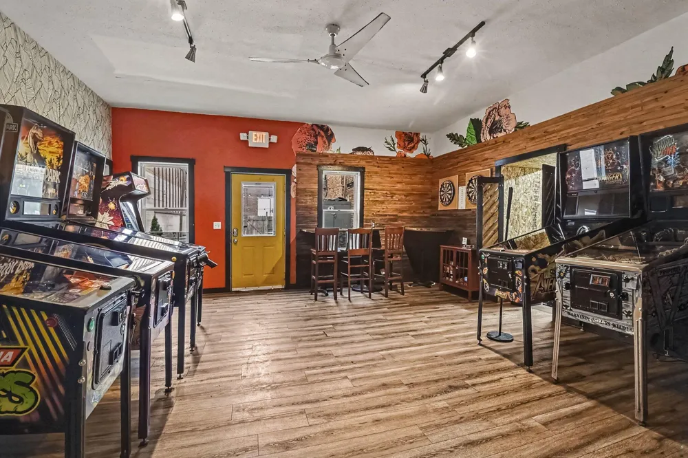 111107 W Ludington Avenue Ludington, MI 49431