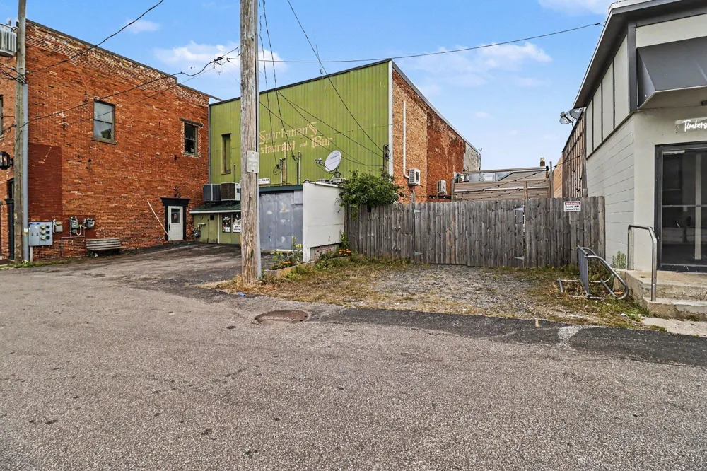 111107 W Ludington Avenue Ludington, MI 49431