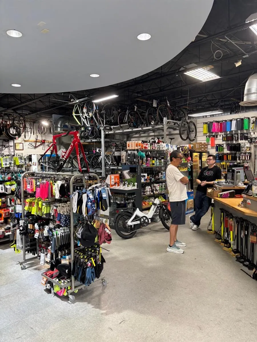 7035 Taft St Hollywood, FL 33024