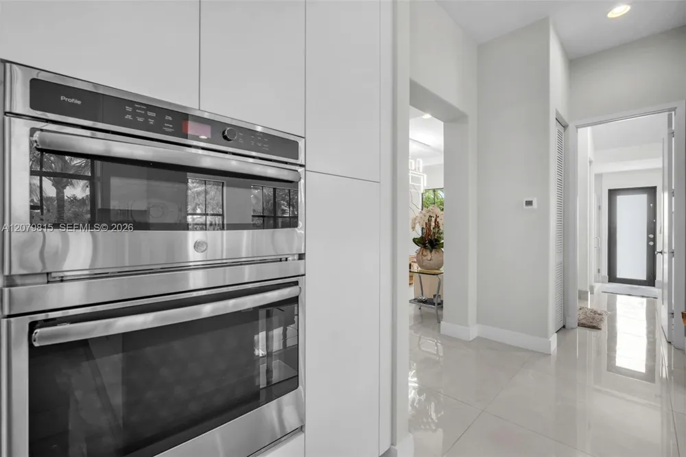 8840 Waterview Ter Parkland, FL 33076
