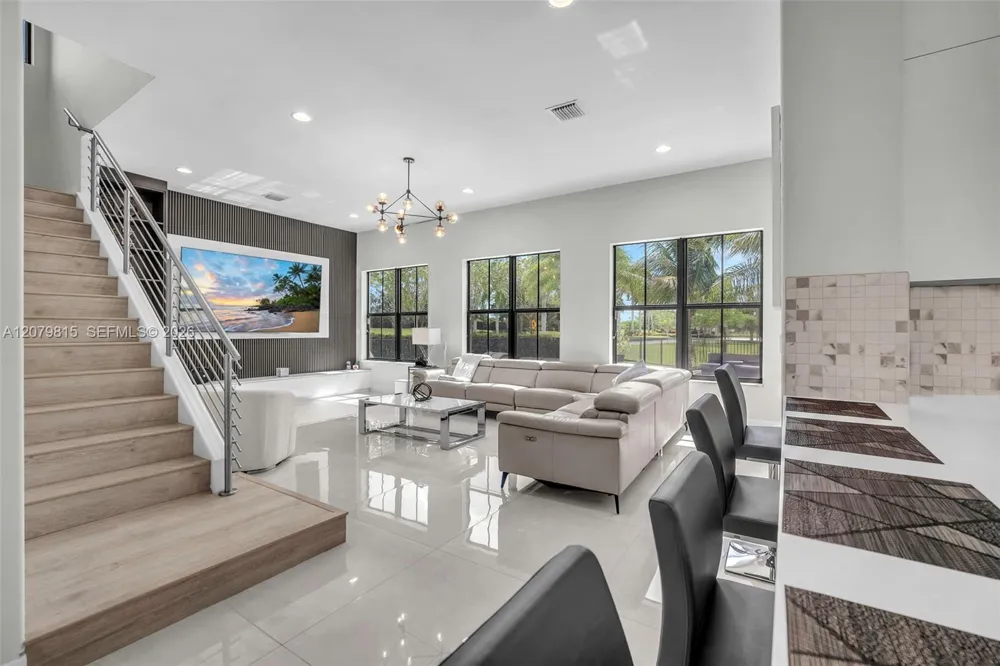 8840 Waterview Ter Parkland, FL 33076