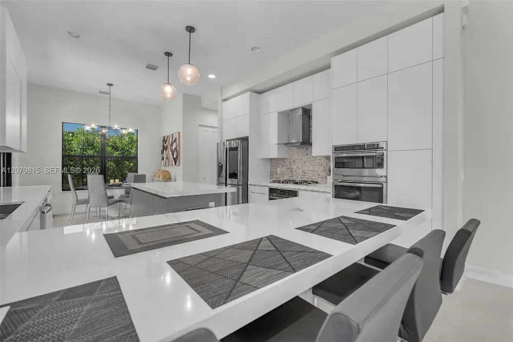 8840 Waterview Ter Parkland, FL 33076
