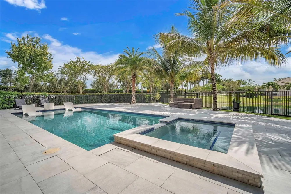 8840 Waterview Ter Parkland, FL 33076