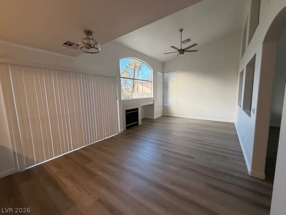 1825 Sierra Oaks Lane Las Vegas, NV 89134