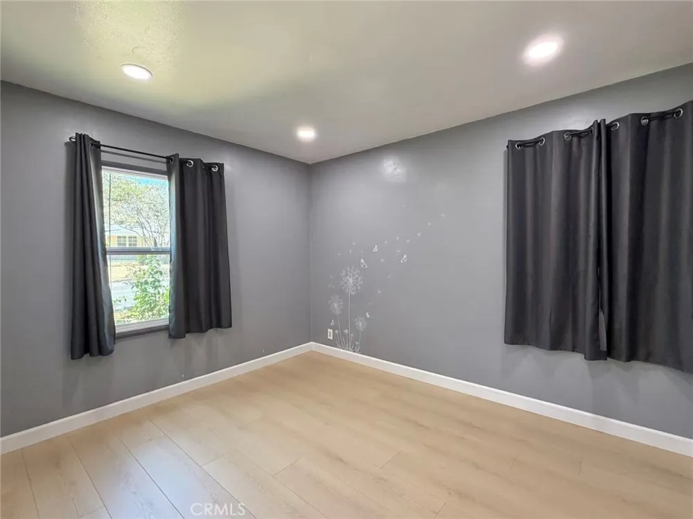2132 Divine Monterey Park, CA 91754
