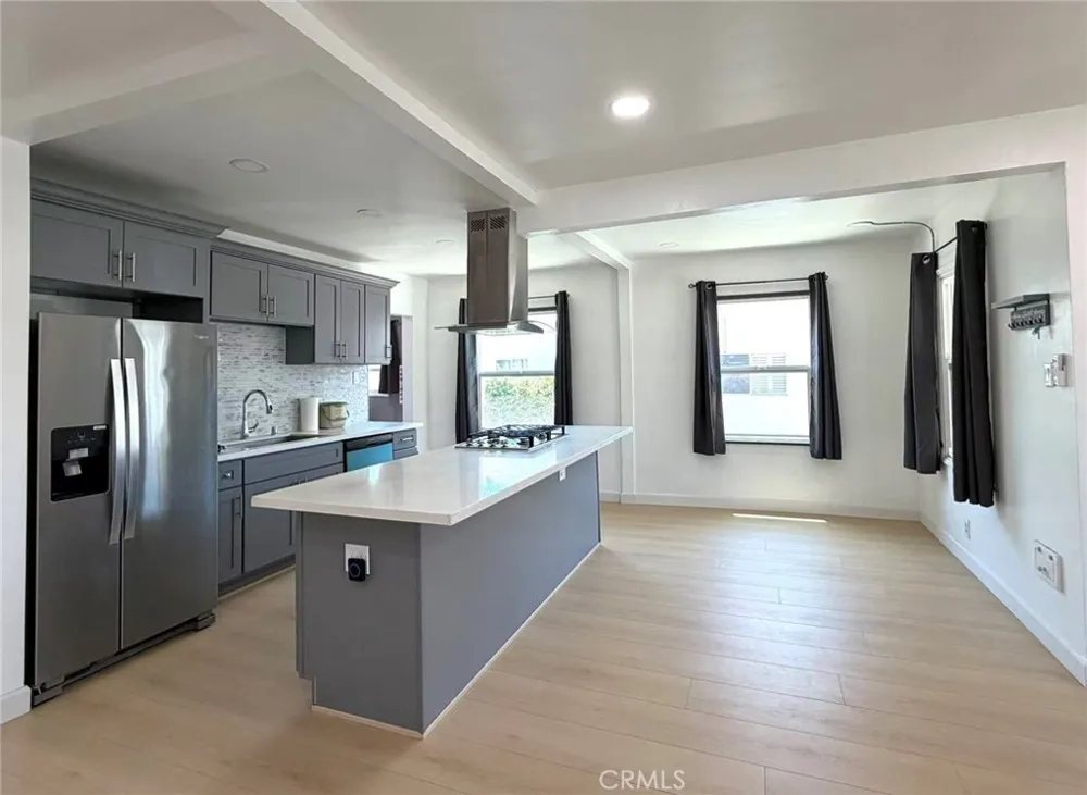 2132 Divine Monterey Park, CA 91754