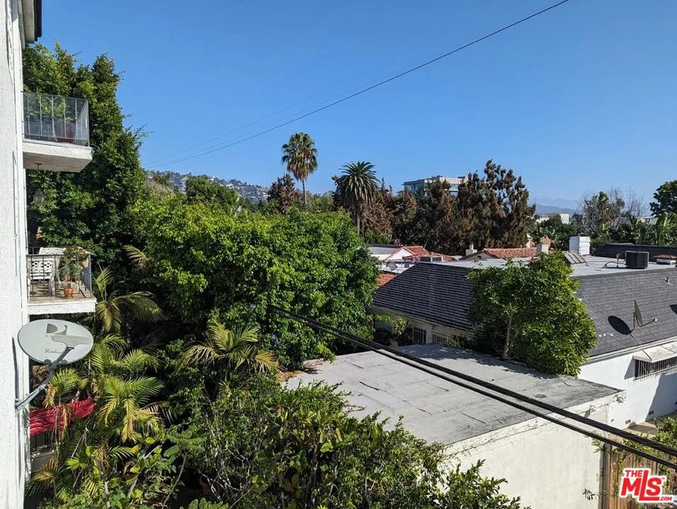 100 Wetherly Drive #3D Los Angeles, CA 90048