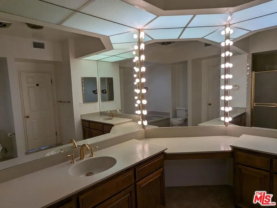 100 Wetherly Drive #3D Los Angeles, CA 90048
