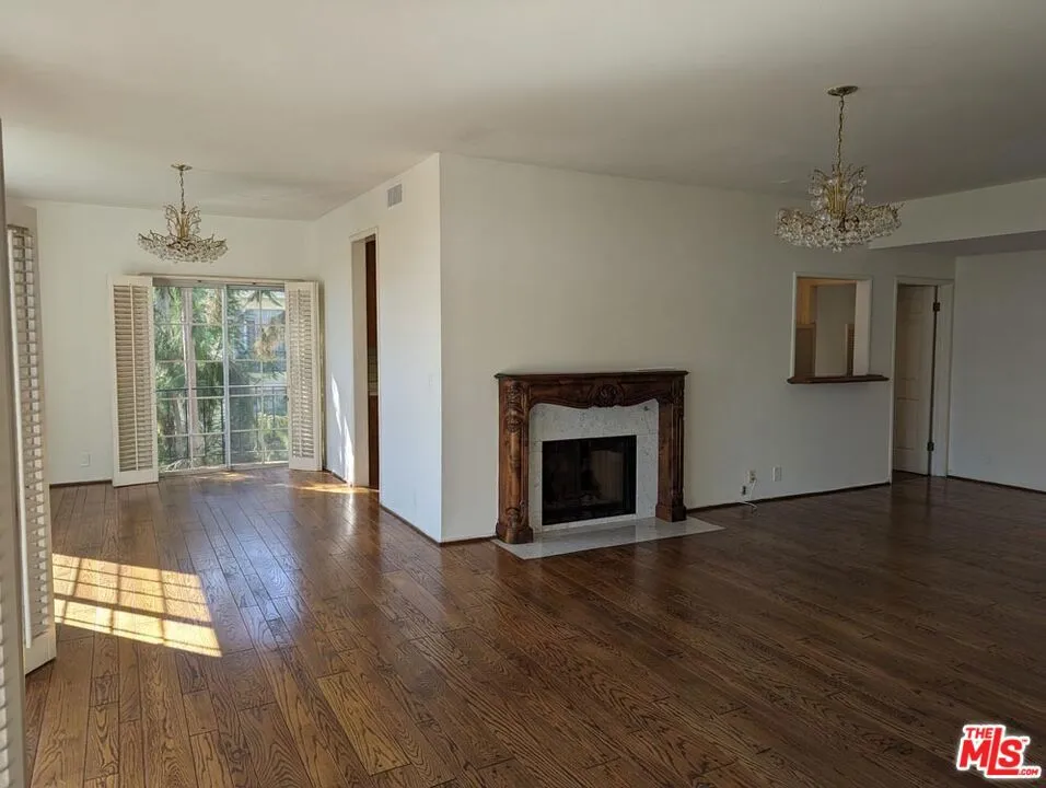 100 Wetherly Drive #3D Los Angeles, CA 90048