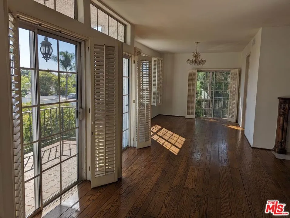 100 Wetherly Drive #3D Los Angeles, CA 90048