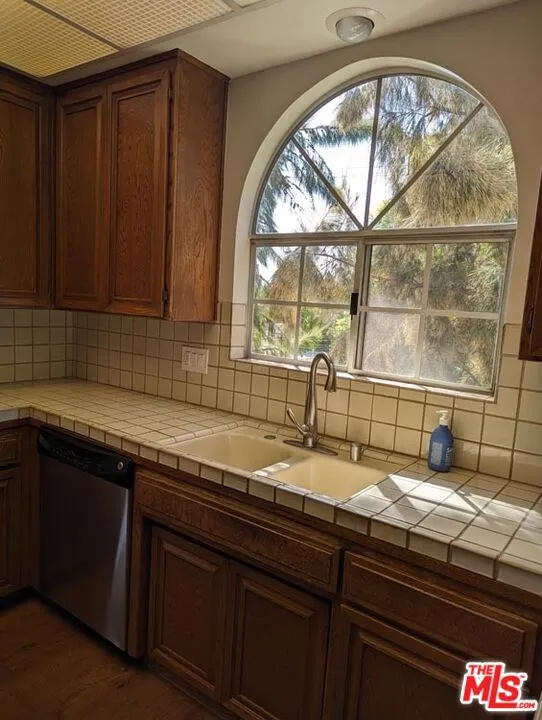 100 Wetherly Drive #3D Los Angeles, CA 90048