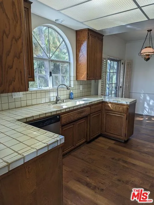 100 Wetherly Drive #3D Los Angeles, CA 90048