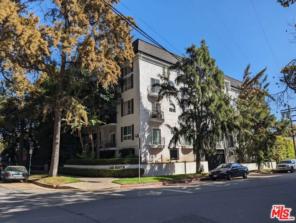 100 Wetherly Drive #3D Los Angeles, CA 90048