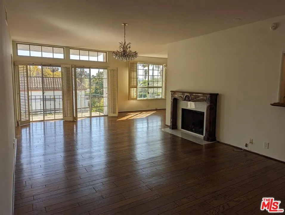 100 Wetherly Drive #3D Los Angeles, CA 90048
