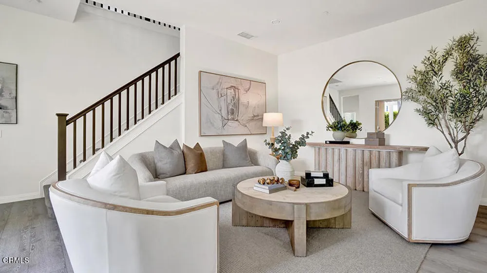 137 Primrose Drive Lake Forest, CA 92610
