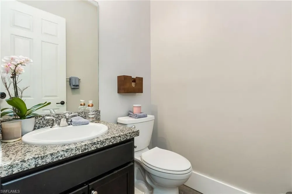 8785 Madrid Circle Naples, FL 34104