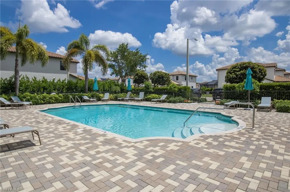 8785 Madrid Circle Naples, FL 34104