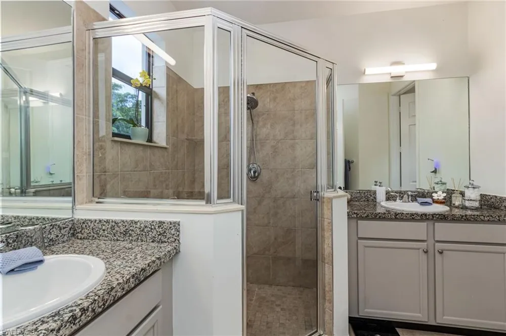 8785 Madrid Circle Naples, FL 34104