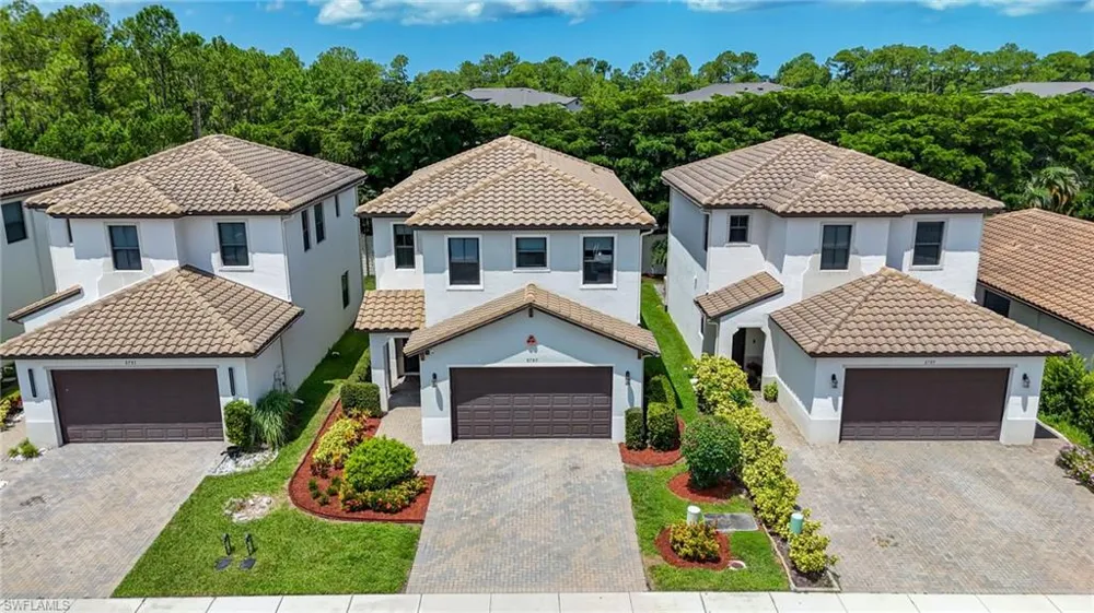8785 Madrid Circle Naples, FL 34104