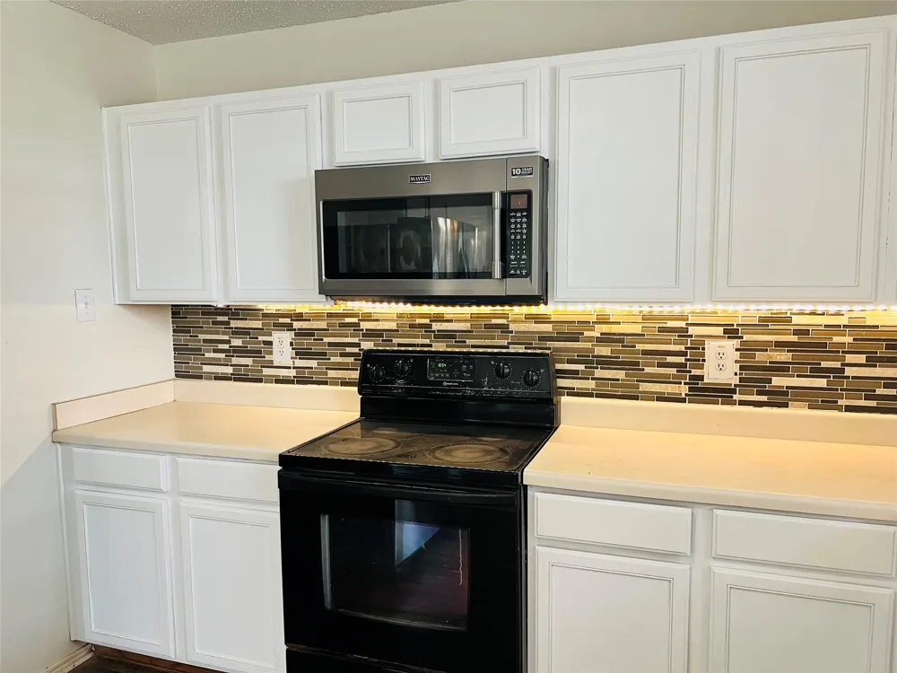 6209 Thoroughbred Trail Denton, TX 76210